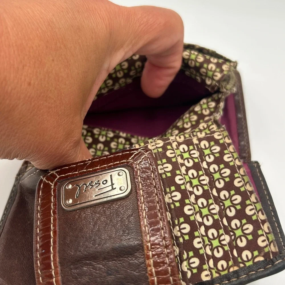 Fossil Vintage Brown Leather Bifold Wallet Distressed Contrast Stitch Boho